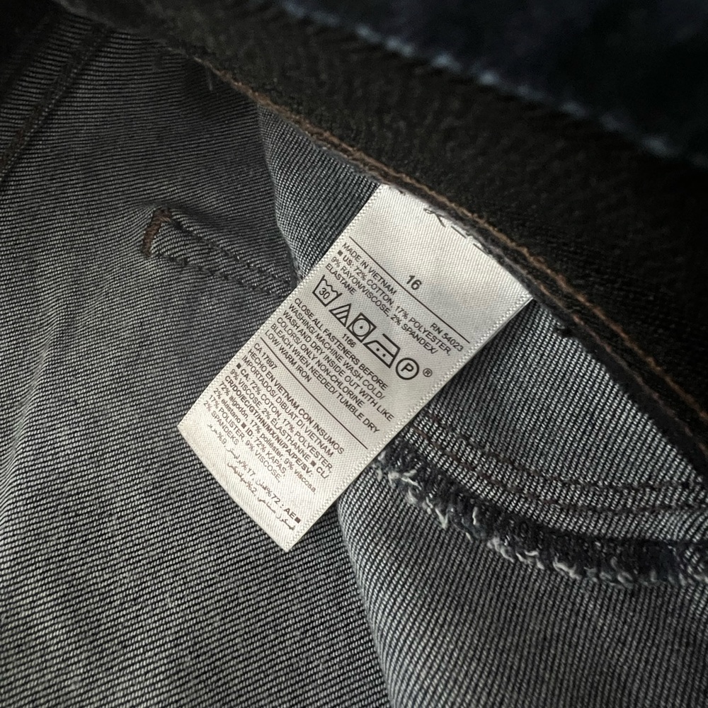 Old Navy Rockstar Jeggings - Picture 2 of 4